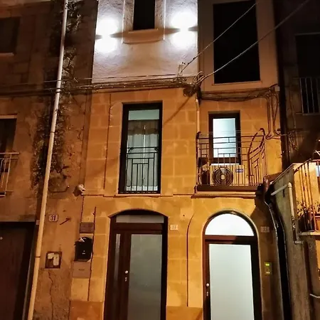 Apartment La Casa In Piazzetta Enna